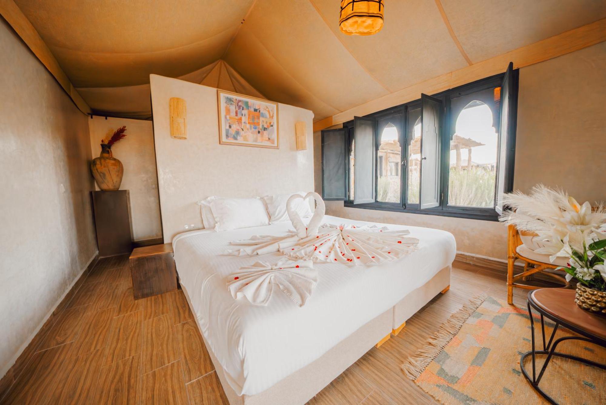 Le Bedouin Agafay Villa Marrakesh Exterior photo